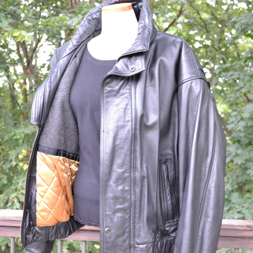 Vintage Men's Black Leather Bomber Stadium Jacket - Picture 2 of 10
